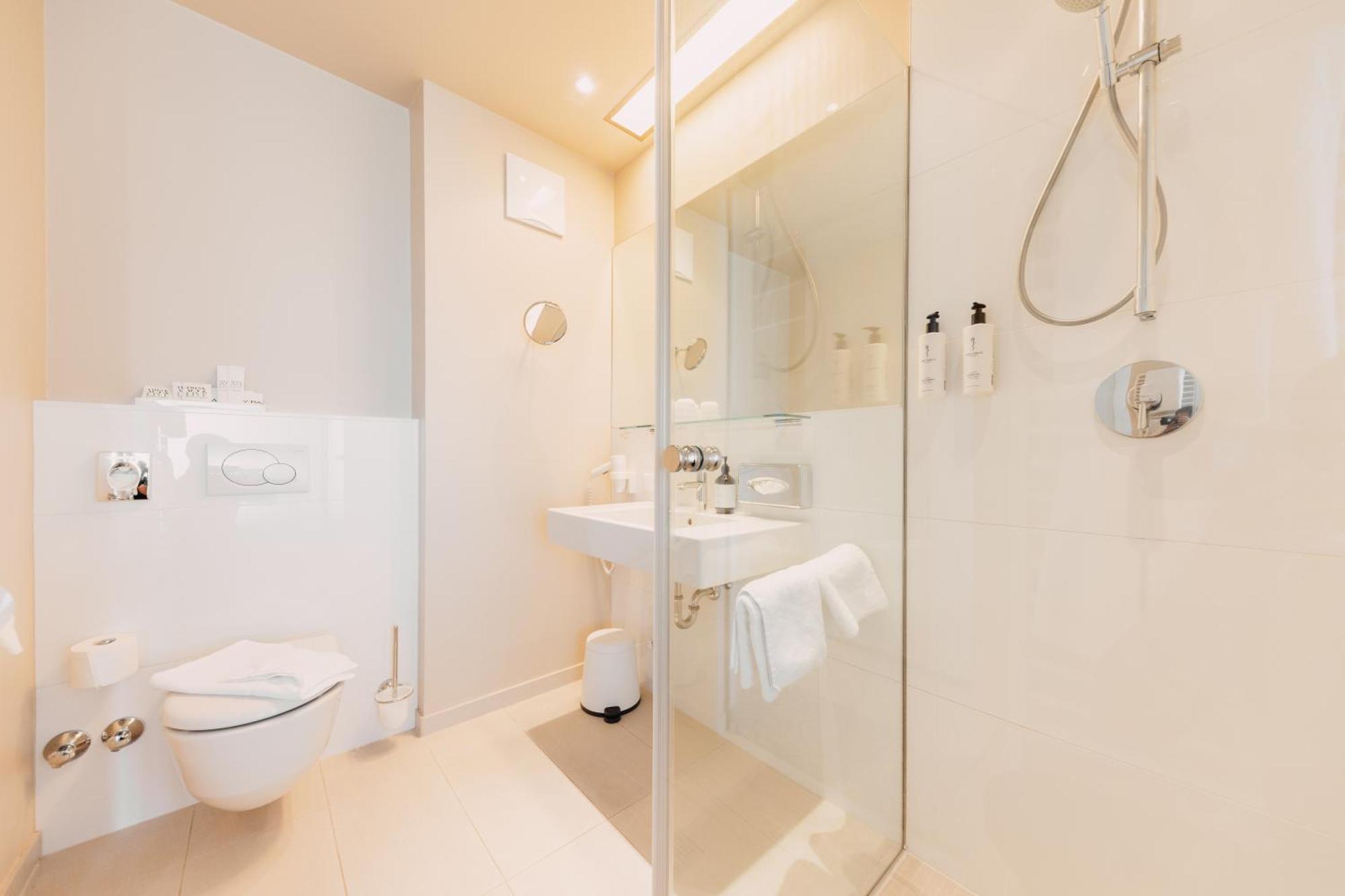 Seehotel Dr. Jilly Pörtschach am Wörthersee Buitenkant foto
