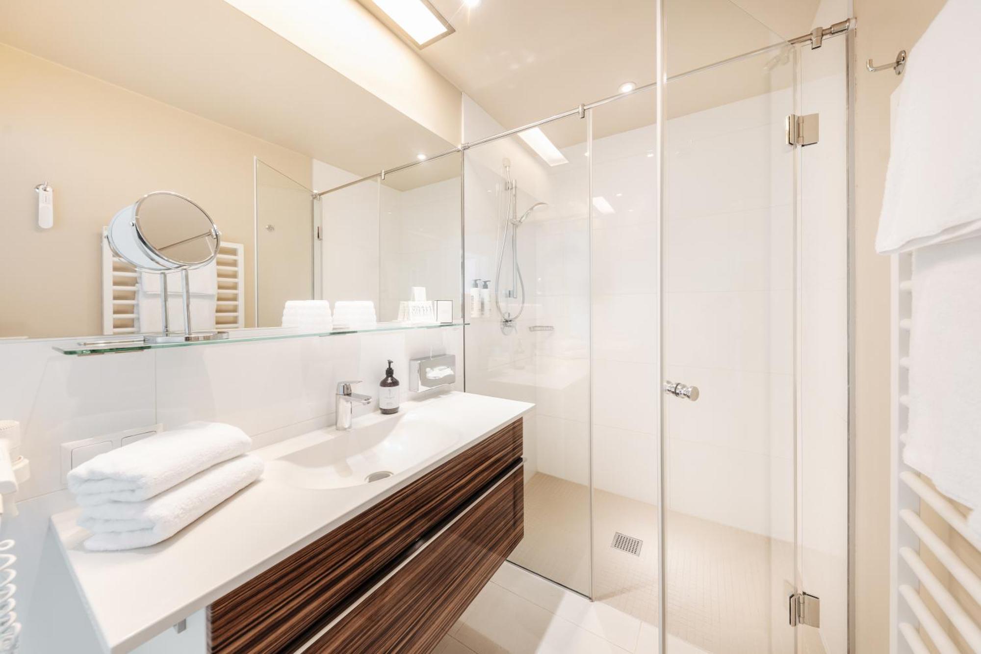Seehotel Dr. Jilly Pörtschach am Wörthersee Buitenkant foto